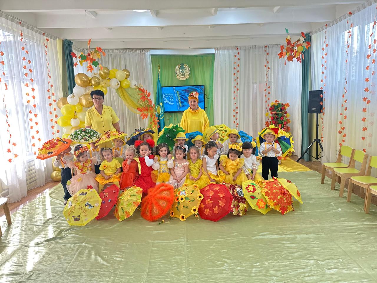 "Волшебные зонтики осени"